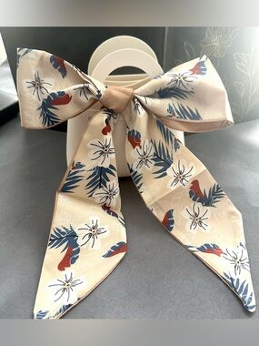 Twilly Skinny Scarf beige tan floral NWOT 3/$20